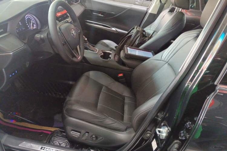 Used Toyota Harrier 2022 2.0L CVT Two-Wheel Drive Flagship Edition
