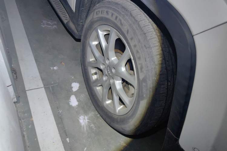 Used  Cherokee 2016 2.4L Leading Smart Version