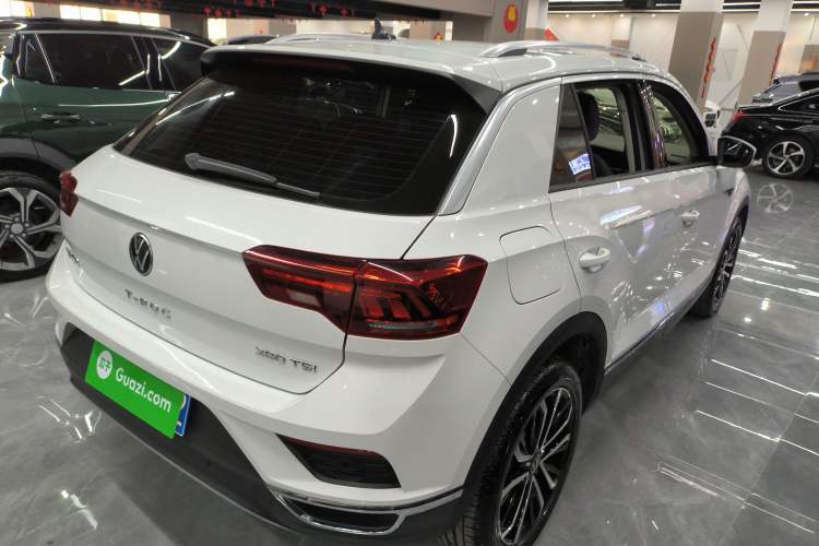 Used Volkswagen T-ROC 2021 280TSI DSG Two-Wheel Drive Comfort Connect Edition
