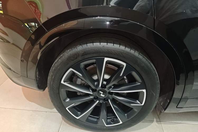 Used ONVO L60 2024 60 kWh All-Wheel Drive
