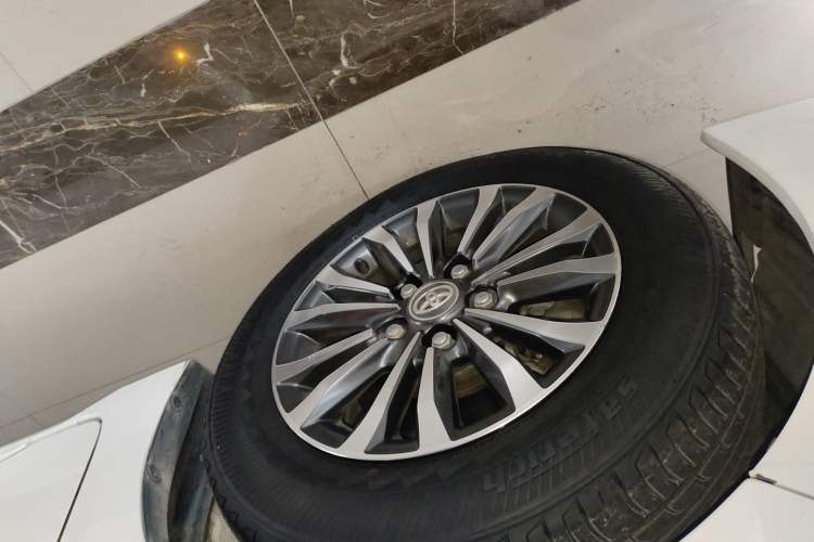 Used Toyota Corolla 2017 Revised Version 1.2T S-CVT GL-i