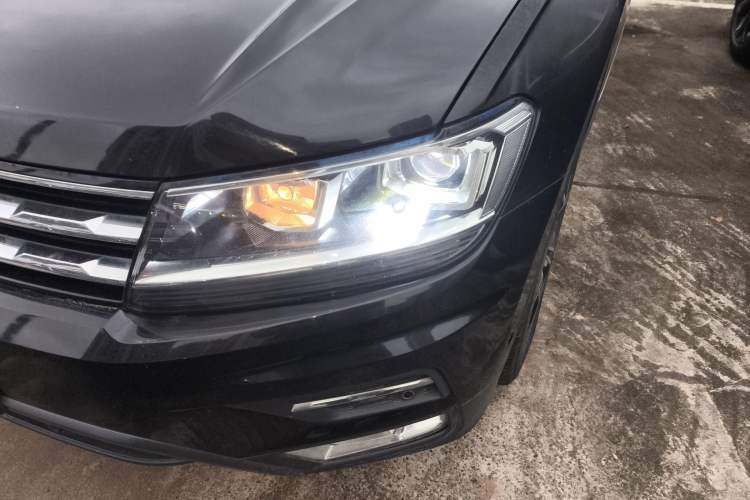 Used Volkswagen Tiguan L 2020 330TSI Automatic Two-Wheel Drive Smart Luxury Edition China VI Standard
