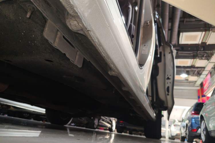 Used Buick GL8 2017 ES 28T Comfort Model China V Standard
