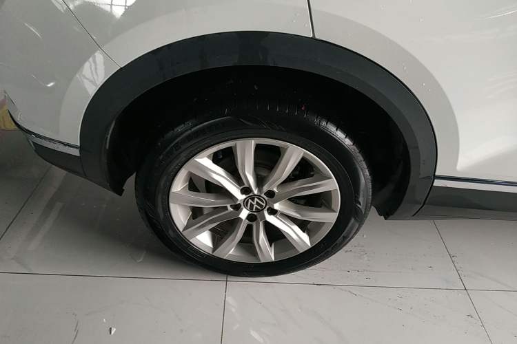 Used Volkswagen T-ROC 2022 280TSI DSG Two-Wheel Drive Elite PLUS