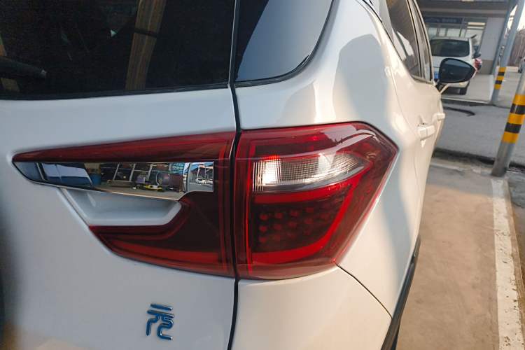 Used BYD Yuan New Energy 2018 EV360 Smart Connect Cool Edition