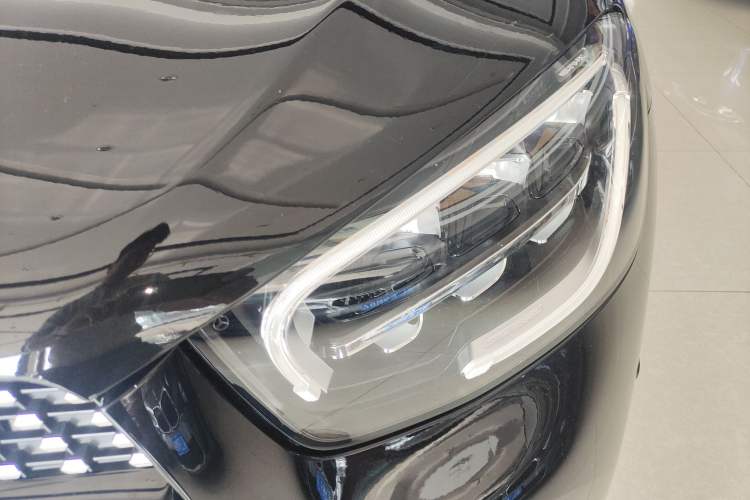 Used Mercedes-Benz GLC Coupe 2020 GLC 260 4MATIC Coupe SUV
