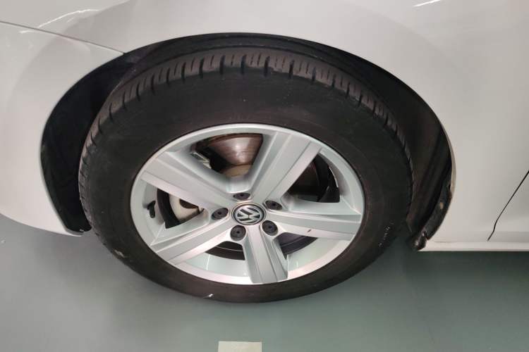 Used Volkswagen Golf 2017 230TSI Automatic Comfort Edition – Celebrating Milestone of One Million Units
