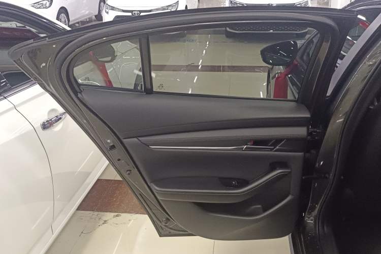 Used Mazda Mazda 3 Axela 2022 2.0L Automatic Zhi Rui Edition
