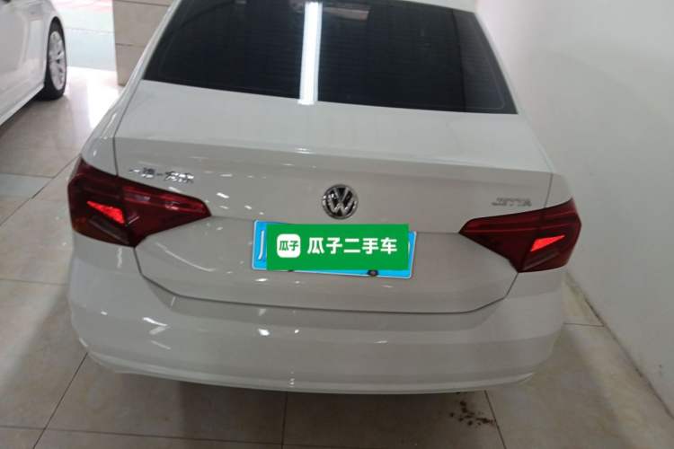 Used Volkswagen Jetta 2017 1.4L Manual Fashion Edition
