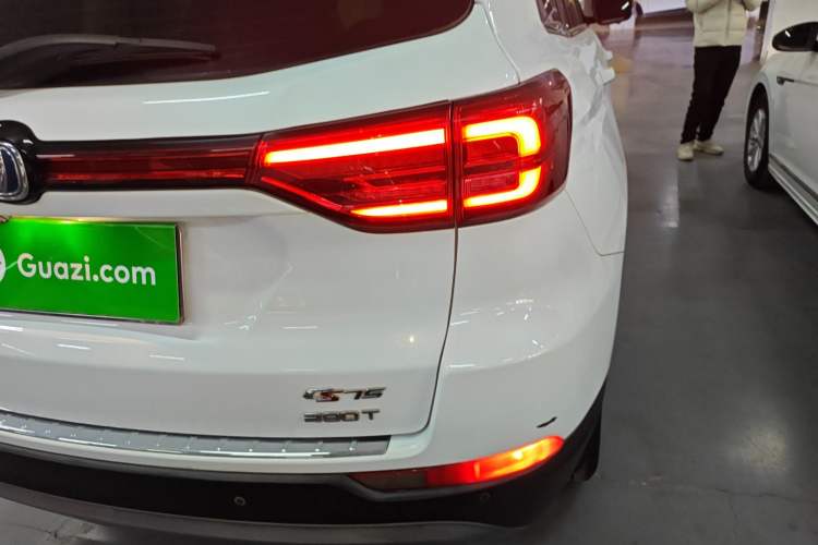 Used Changan CS75 2018 280T Automatic Yazi Model China V Standard
