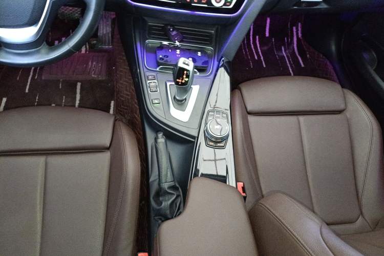 Used BMW 3 Series 2019 320Li Fashion Model
