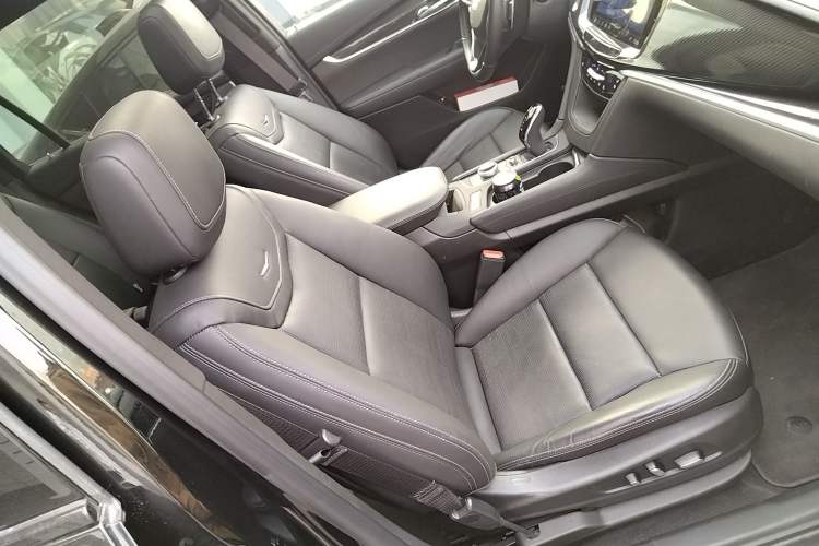 Used Cadillac XT6 2022 2.0T Six-Seater Four-Wheel-Drive Prestige Version