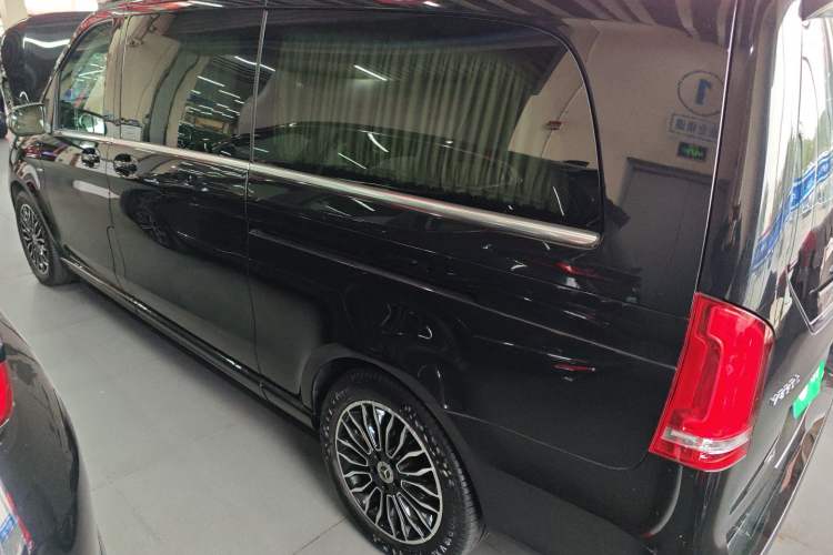 Used Mercedes-Benz V-Class 2018 V 260 L Prestige Extended Version China VI
