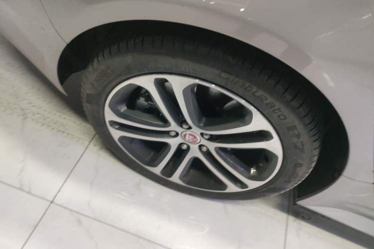 Used Jaguar XEL 2024 2.0T 250 PS R-DYNAMIC S Advanced Sport Edition
