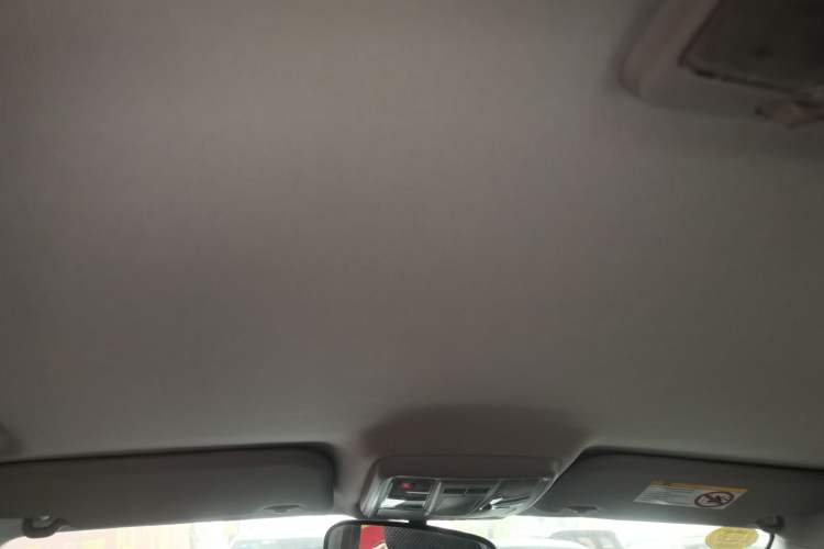 Used Haval H5 Classic 2013 Zhizun Edition 2.0L Manual Two-Wheel Drive Entry-Level Model
