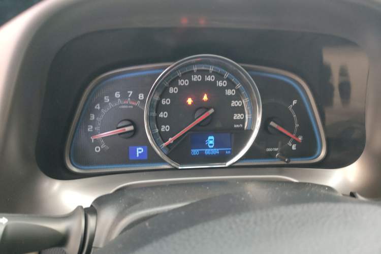 Used Toyota RAV4 2015 2.5L Automatic 4x4 Prestige Edition
