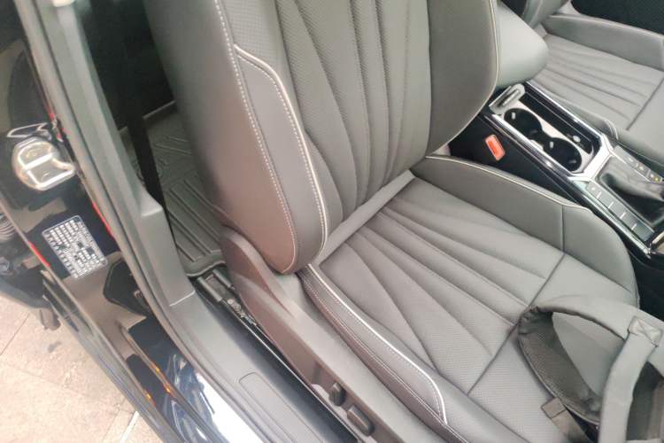 Used Volkswagen Passat 2024 330TSI Elite Edition
