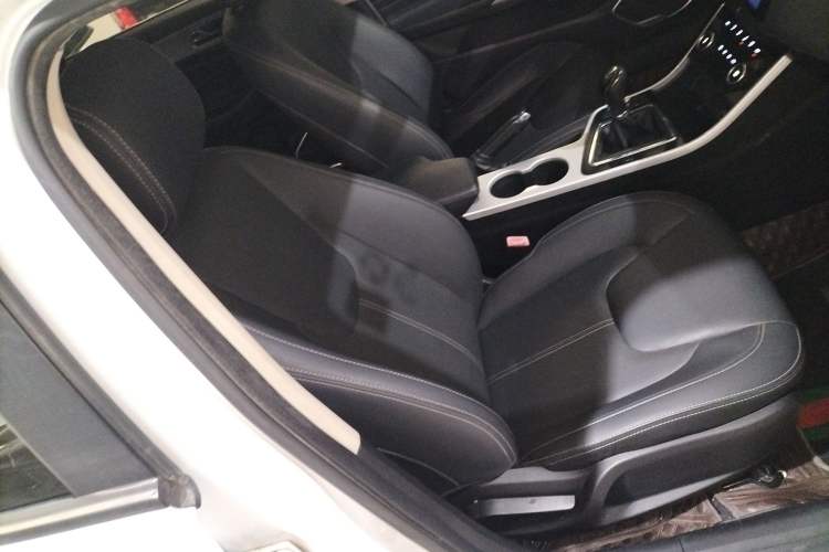 Used Chery Arrizo 5 2019 Facelifted PRO 1.5L Manual Youth Edition China VI Standard
