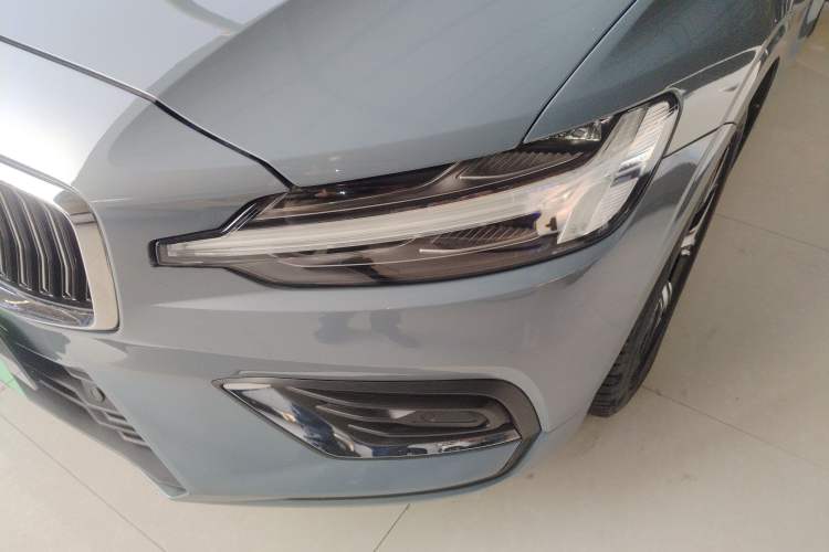 Used Volvo S60 2023 B4 Zhiyi Luxury Edition
