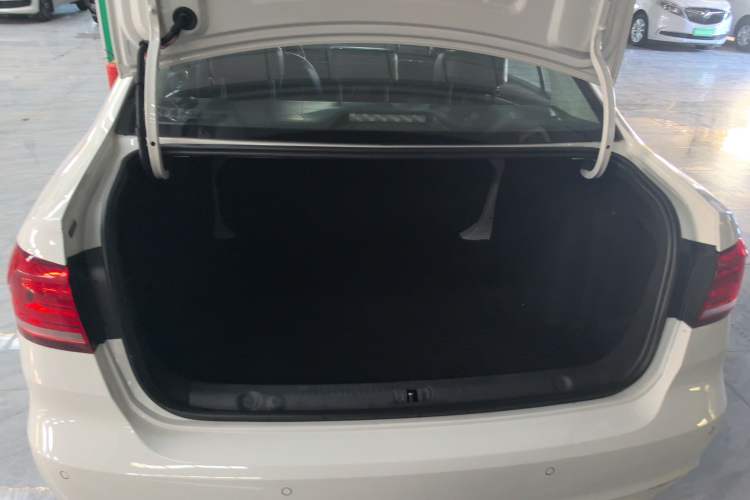 Used Volkswagen Lavida 2019 Lavida Start 1.5L Manual Fashion Edition China VI Standard