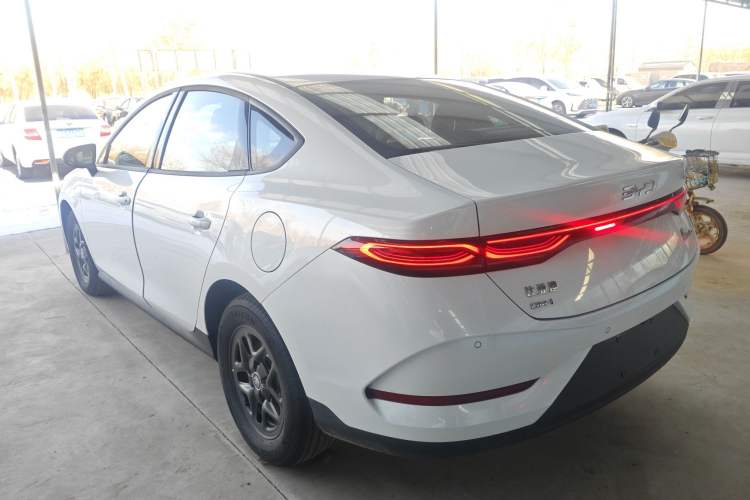 Used BYD Qin PLUS 2025 DM-i Smart Drive 55KM Leading Model