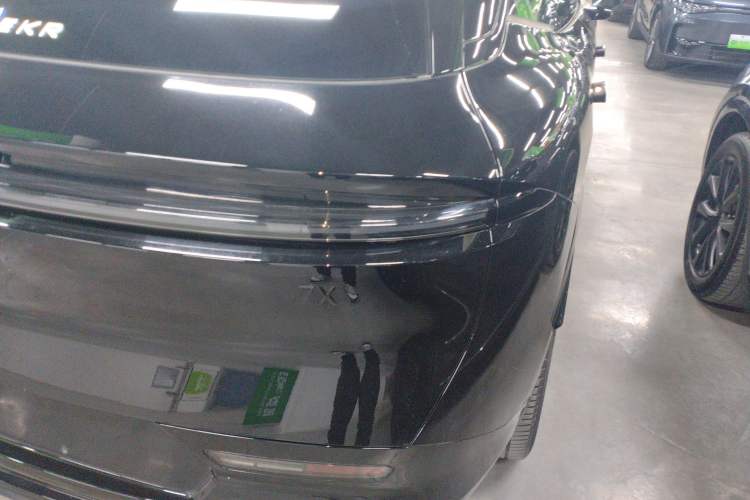 Used Zeekr 7X 2025 100 kWh Long-Range Rear-Wheel Drive with Intelligent Driving Features
