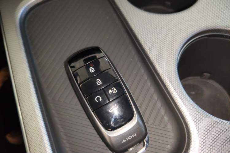 Used AION Y 2023 Younger
