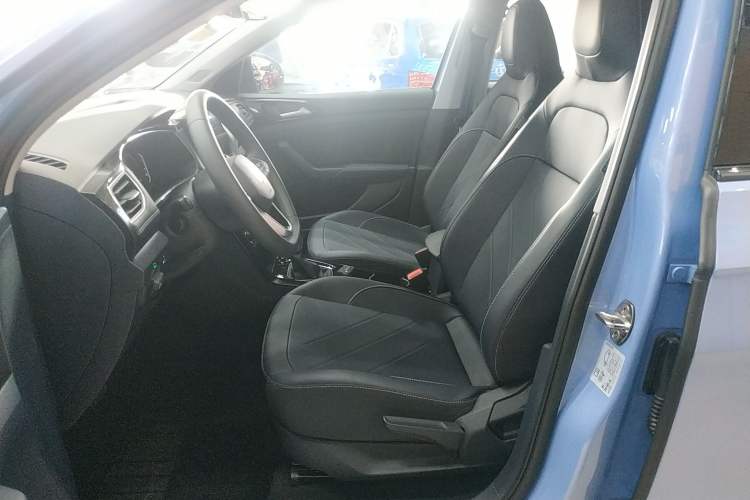 Used Volkswagen Tharu 2025 NewRui 300TSI Prestige Edition
