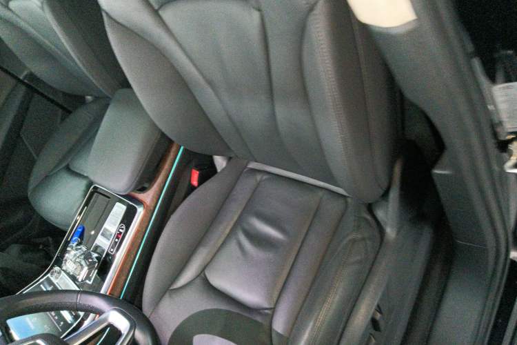 Used Audi Q7 2021 45 TFSI quattro S line Sport model
