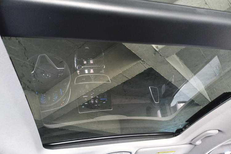 Used Hyundai Tucson 2019 280TGDi Dual-Clutch Two-Wheel Drive Fashion Edition China VI Standard
