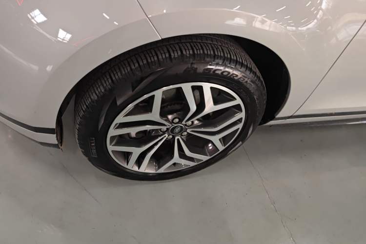 Used Land Rover Range Rover Evoque 2022 Facelifted Aurora L 249 PS R-Dynamic Luxury Edition