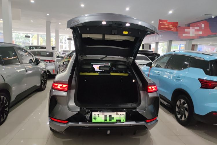 Used BYD Song L EV 2025 Intelligent Driving Version 602 km Range LiDAR-equipped All-Wheel-Drive Type