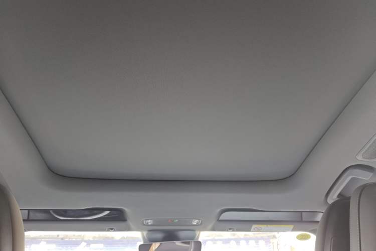 Used Lynk & Co 07 2024 EM-P 126 Long-Range Halo
