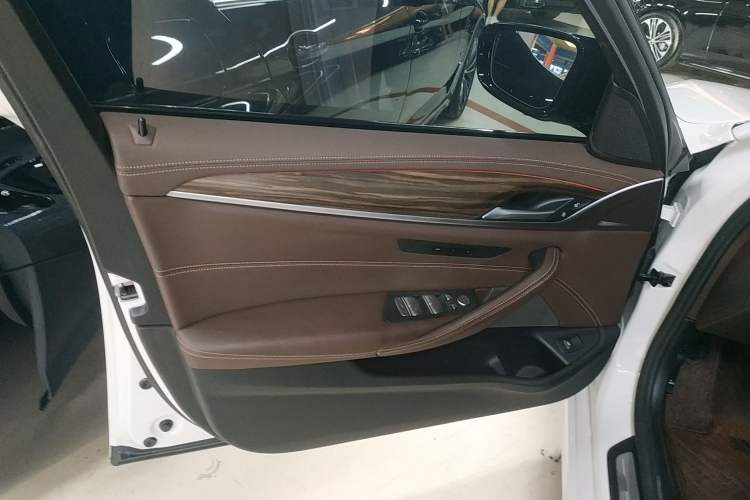 Used BMW 5 Series 2021 530Li Leading Luxury Package
