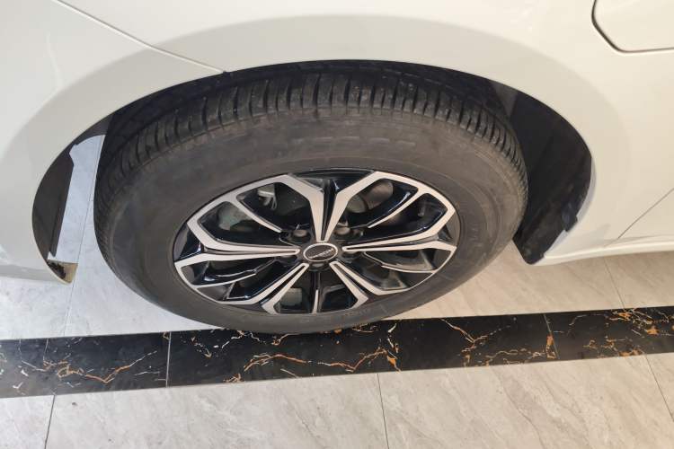 Used Roewe i6 MAX New Energy 2023 EV 420 Skyroof Special Edition