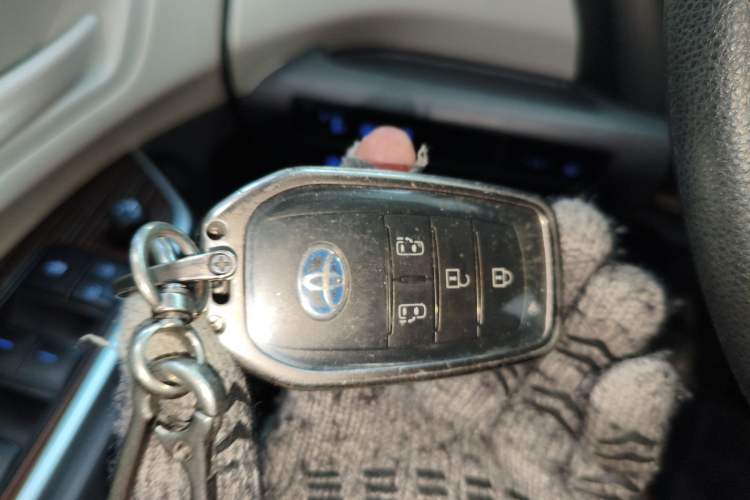 Used Toyota Sienna 2021 2.5L Hybrid Comfort Edition
