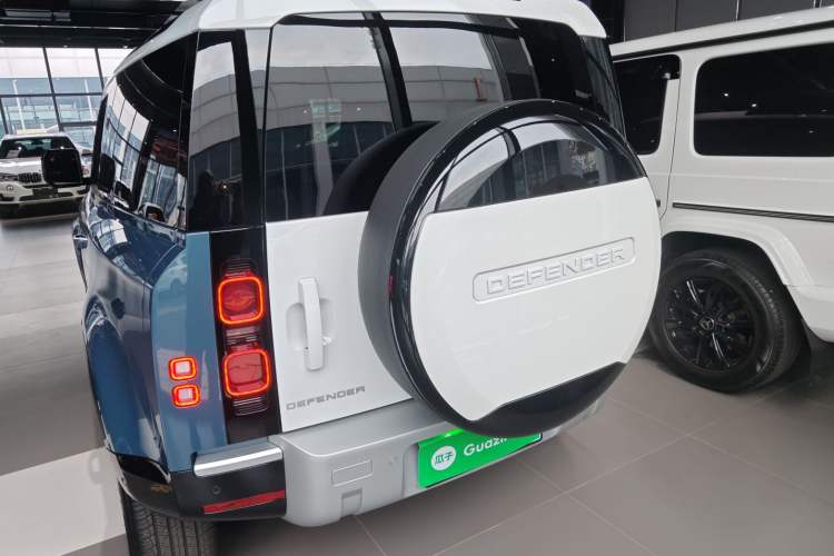 Used Land Rover Defender 2024 90 3.0T P400 HSE
