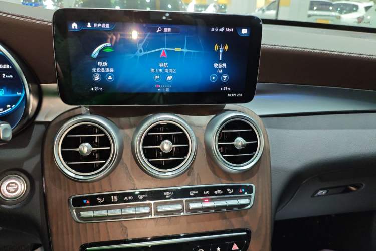 Used Mercedes-Benz GLC 2021 GLC 260 L 4MATIC Luxury Model