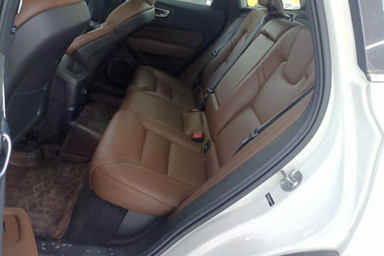 Used Volvo XC60 New Energy 2025 Plug-in Hybrid Long-Range All-Wheel Drive Smart Luxury Edition