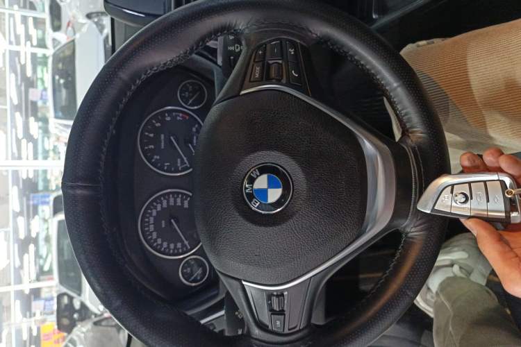 Used BMW 3 Series 2017 318Li Fashion Model
