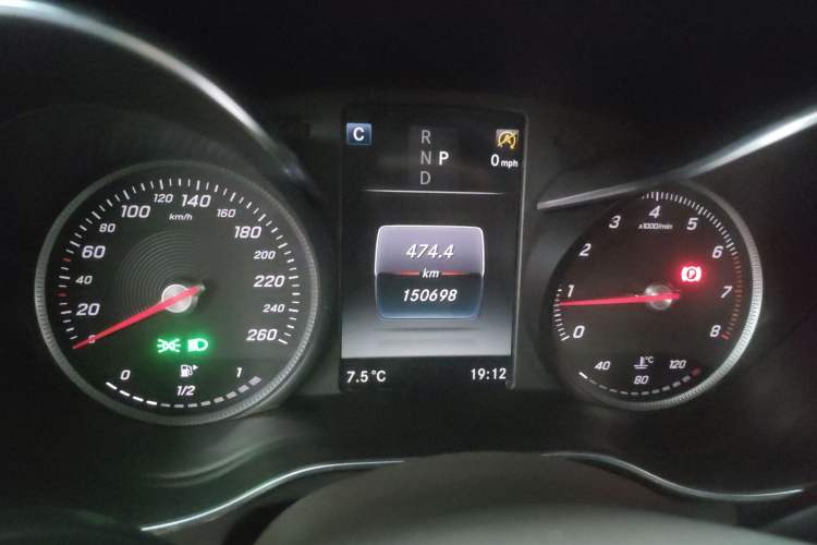 Used Mercedes-Benz GLC 2017 GLC 260 4MATIC Luxury Model