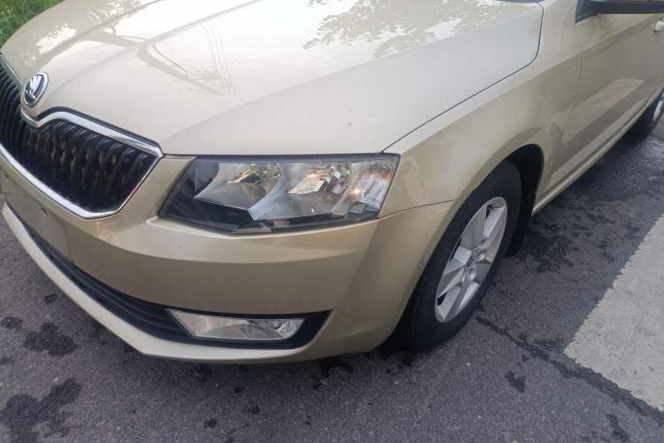 Used Skoda Octavia 2015 1.6L Automatic Eado Edition
