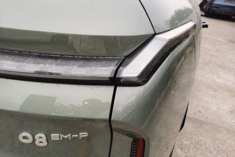 Used Lynk & Co 08 EM-P 2023 220km All-Wheel-Drive Performance Halo
