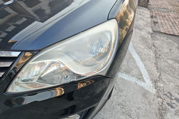 Used Hyundai Celesta 2015 1.6L Automatic Luxury Model
