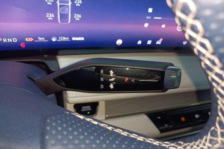 Used Buick GL8 New Energy 2024 Lu Zun Luxury Edition 7-Seater
