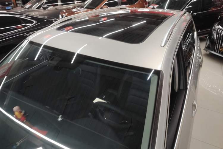 Used Volkswagen Tiguan L 2017 330TSI Automatic Two-Wheel Drive Luxury Edition