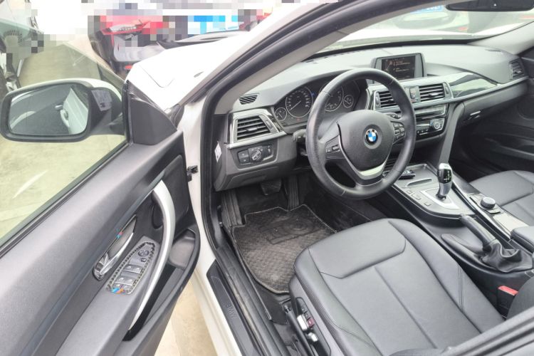Used BMW 3 Series GT 2017 320i Sport Edition
