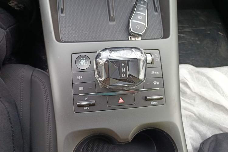 Used BYD Qin PLUS 2025 DM-i Smart Drive 55KM Leading Model