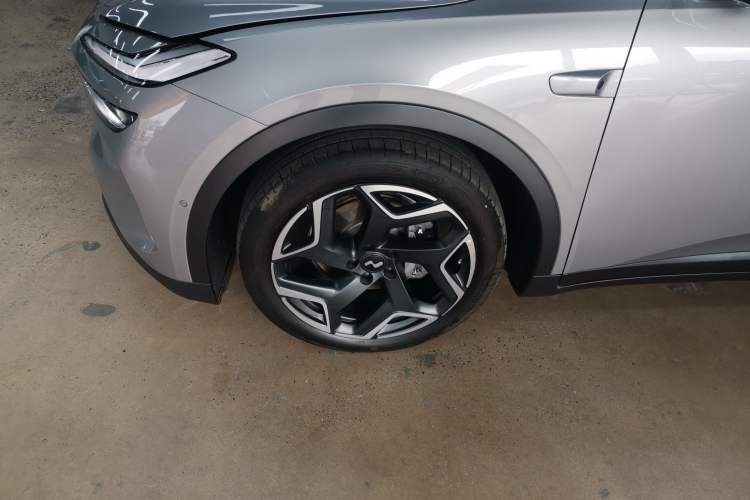 Used ONVO L60 2024 60 kWh Rear-Drive Version
