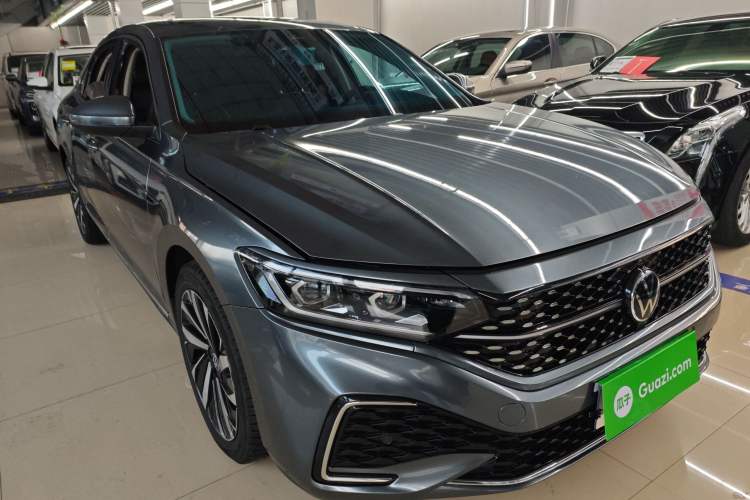 Used Volkswagen Passat 2022 330TSI Starry Luxury Edition
